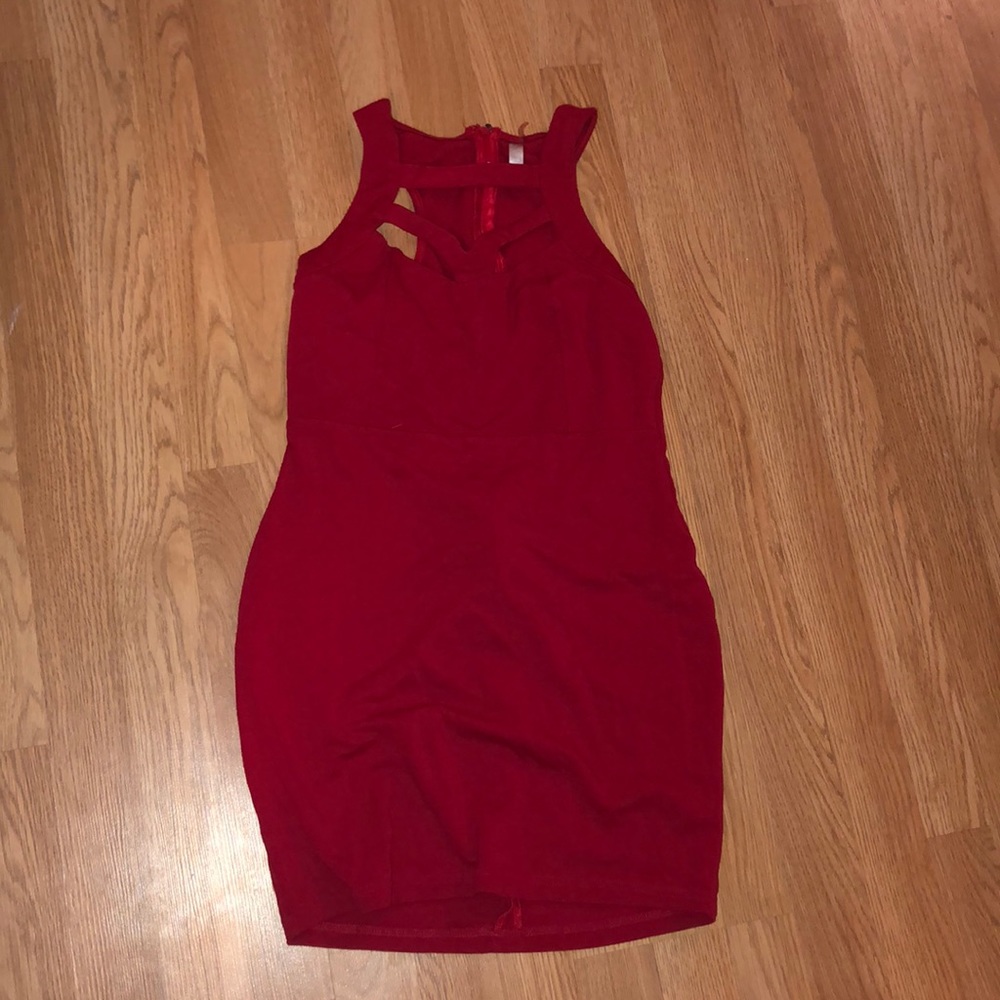 Red bodycon dress